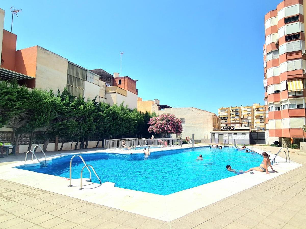 Aa Guest - El Mono De Torre Del Mar Eco Apartment Exterior photo